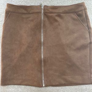 Cute soft mini skirt